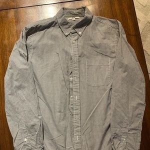 Uniqlo button down